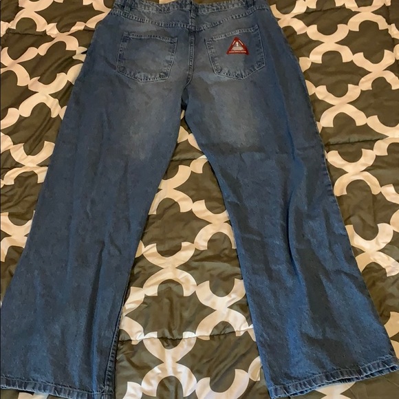 Jeans - Picture 4 of 4